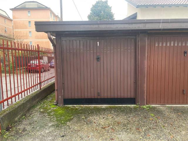 Box in vendita a Moncucco, Brugherio