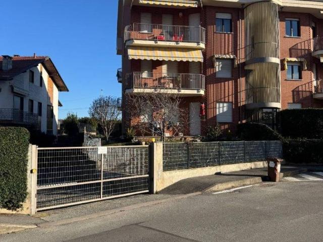 Box in vendita a Tetti Griglio, Piemonte