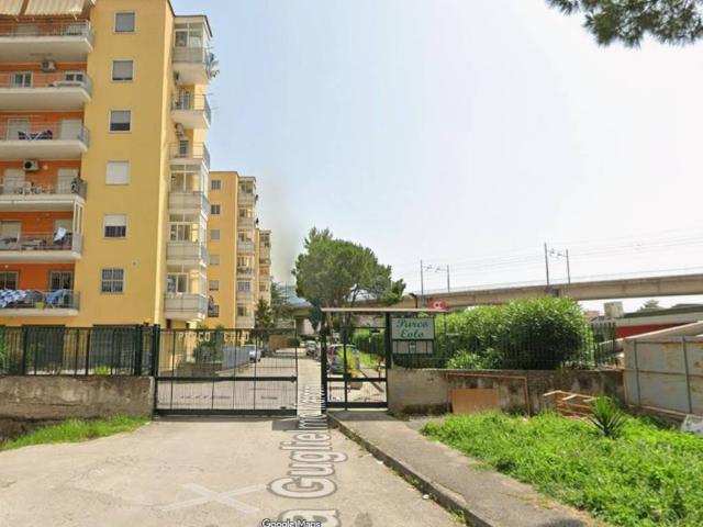 Box in vendita a Brusciano, Campania