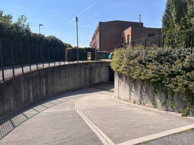 Box in vendita a Burago Di Molgora, Lombardia