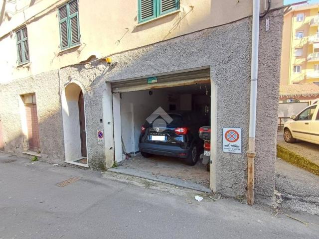 Box in vendita a Busalla, Liguria