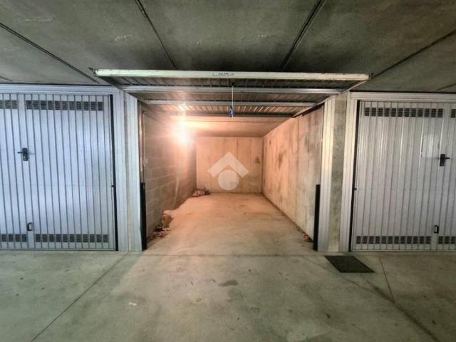 Box in vendita a Busnago, Lombardia