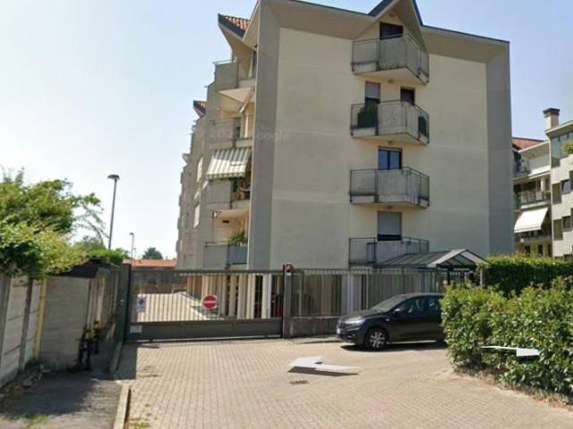 Box in vendita a Busto Arsizio, Lombardia
