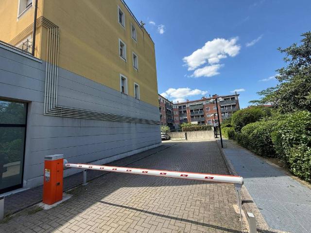 Box in vendita a Santi Apostoli, Busto Arsizio