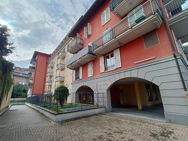 Box in vendita a Busto Garolfo, Lombardia