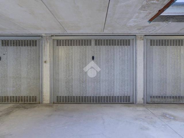Box in vendita a Ferriera, Piemonte