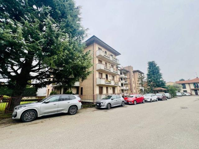 Box in vendita a Cabiate, Lombardia