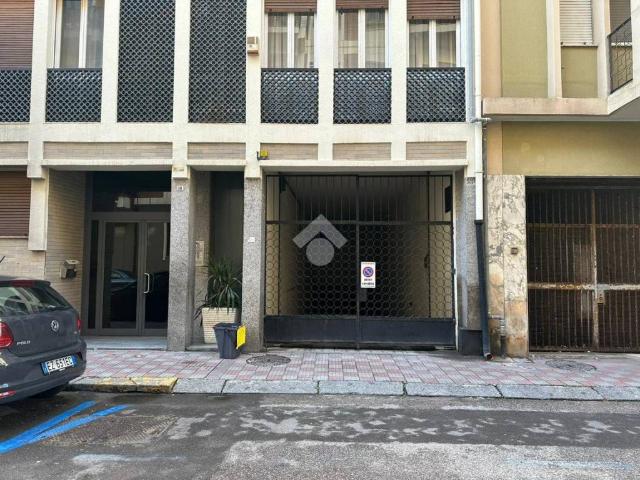 Box in vendita a Sant'Alenixedda, Cagliari