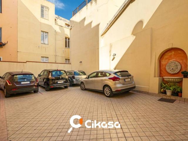 Box in vendita a Bonaria, Cagliari