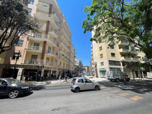 Box in vendita a San Benedetto, Cagliari