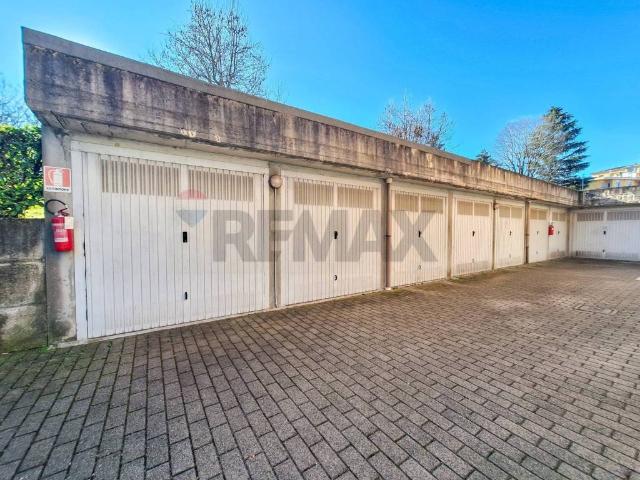 Box in vendita a Cairate, Lombardia