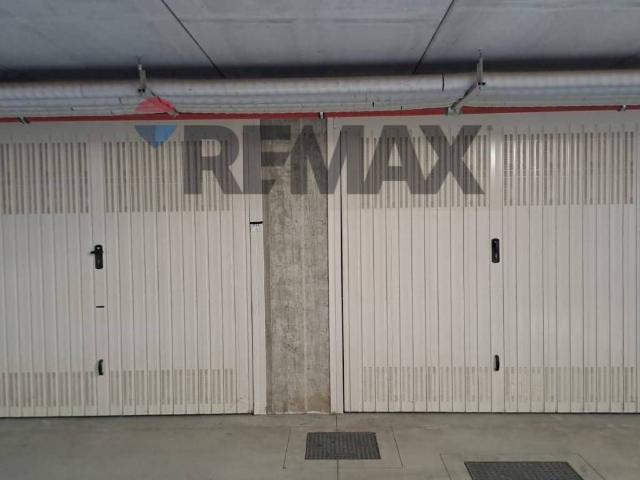 Box in vendita a Cairate, Lombardia