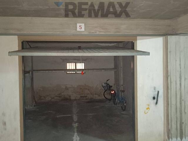 Box in vendita a Caltagirone, Sicilia