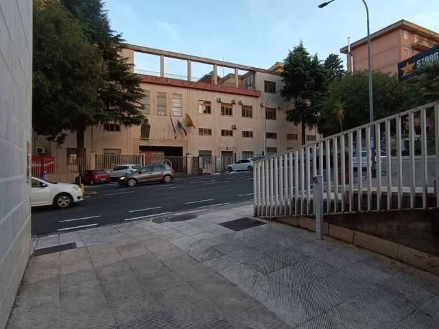 Box in vendita a Caltanissetta, Sicilia