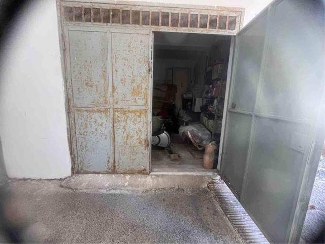Box in vendita a Calvizzano, Campania