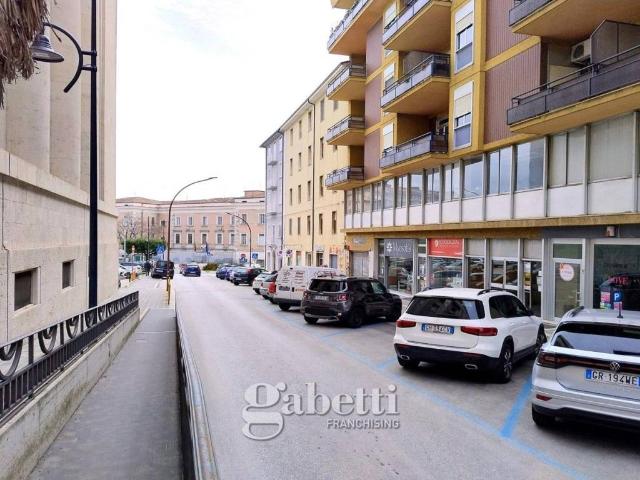 Box in vendita a Campobasso, Molise