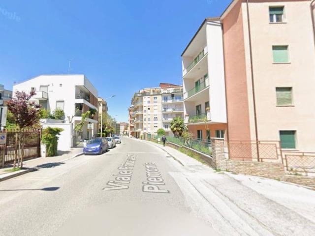 Box in vendita a Campobasso, Molise