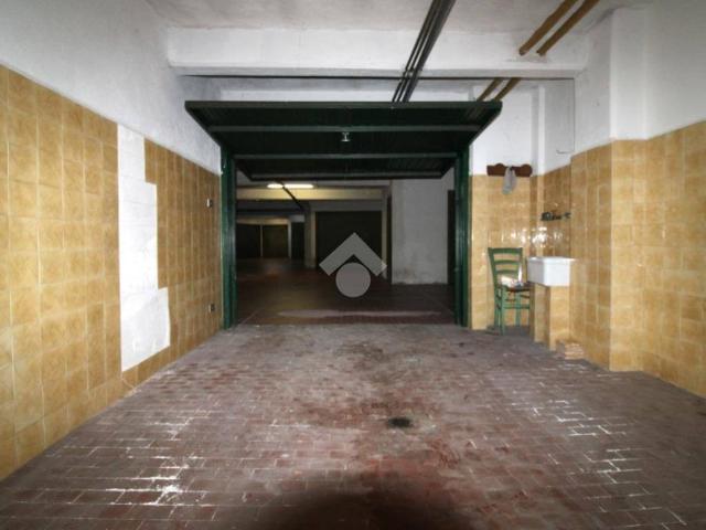 Box in vendita a Campobasso, Molise