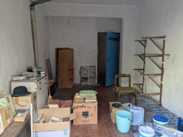 Box in vendita a Campomorone, Liguria