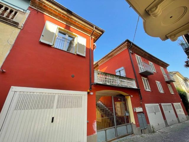 Box in vendita a Canelli, Asti