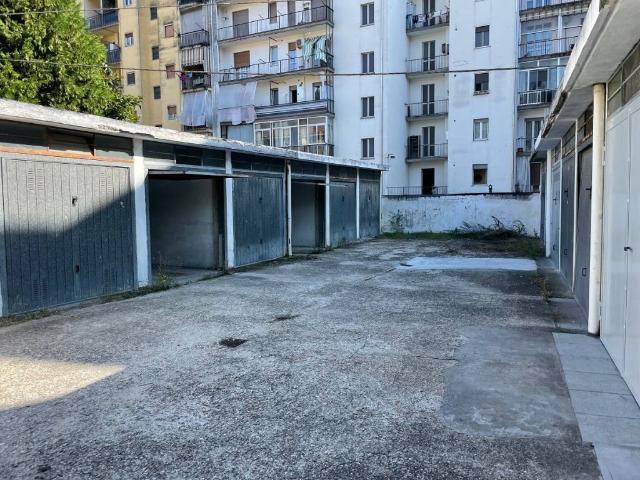 Box in vendita a Piemonte, Asti