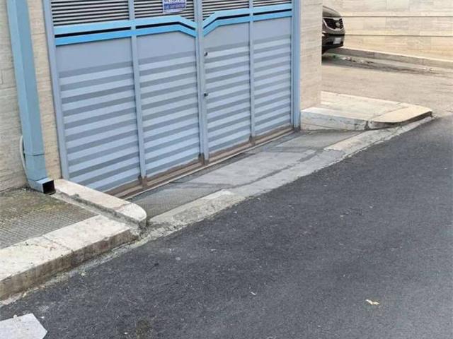 Box in vendita a Puglia, Barletta-andria-trani
