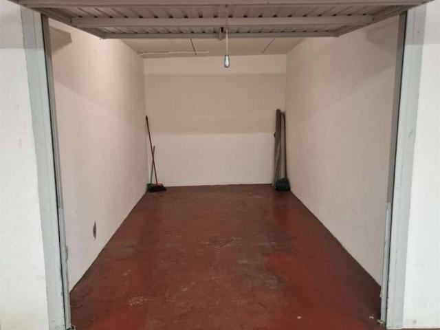 Box in vendita a Cantù, Lombardia