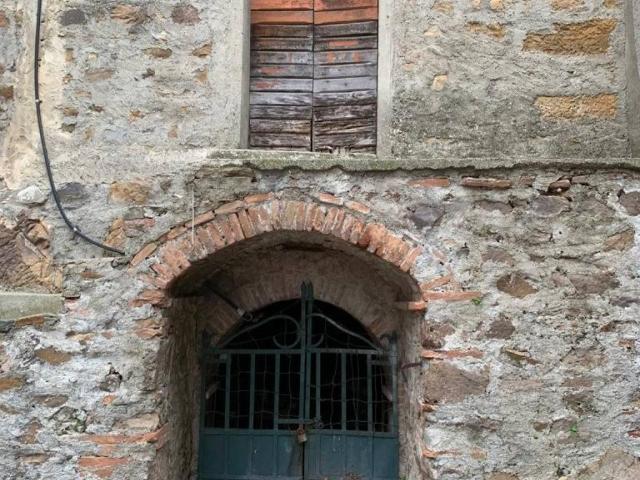 Box in vendita a Castelvecchio di Compito, Capannori