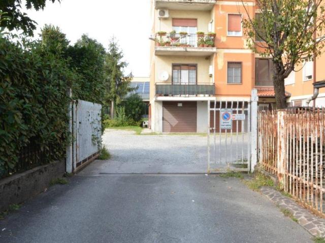 Box in vendita a Capriate, Capriate San Gervasio