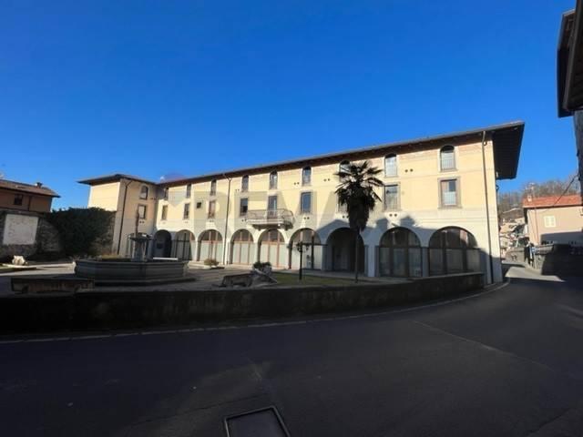 Box in vendita a Pirlotti, Capriolo