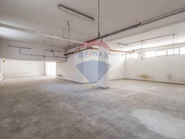 Box in vendita a Capurso, Bari