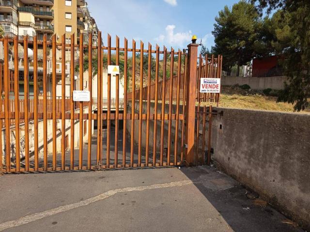 Box in vendita a Carlentini, Sicilia