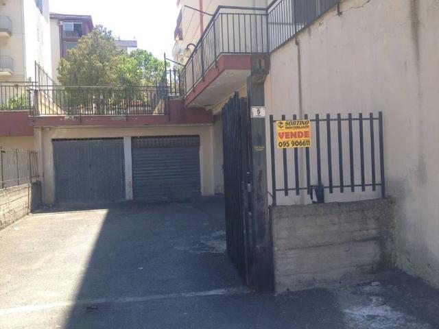 Box in vendita a Carlentini, Sicilia