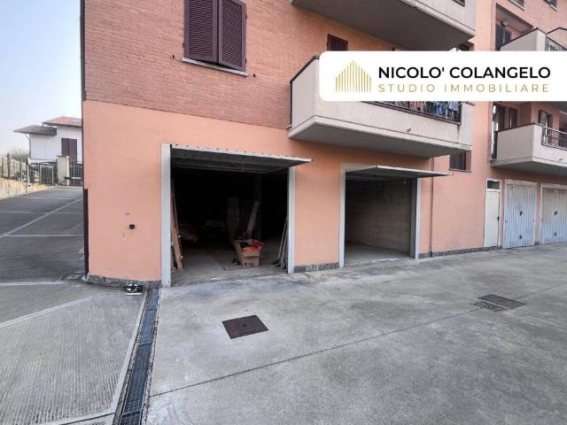 Box in vendita a Bariola, Caronno Pertusella