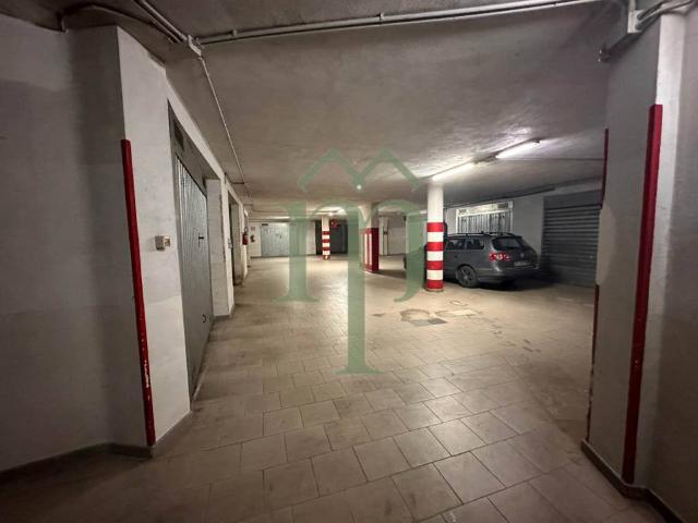 Box in vendita a Puglia, Brindisi