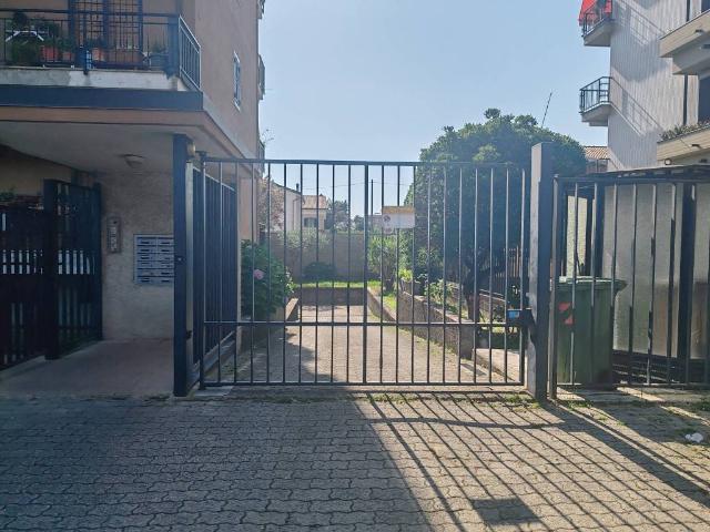 Box in vendita a Valera di Sopra, Carugate