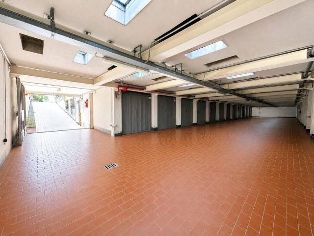 Box in vendita a Piemonte, Alessandria