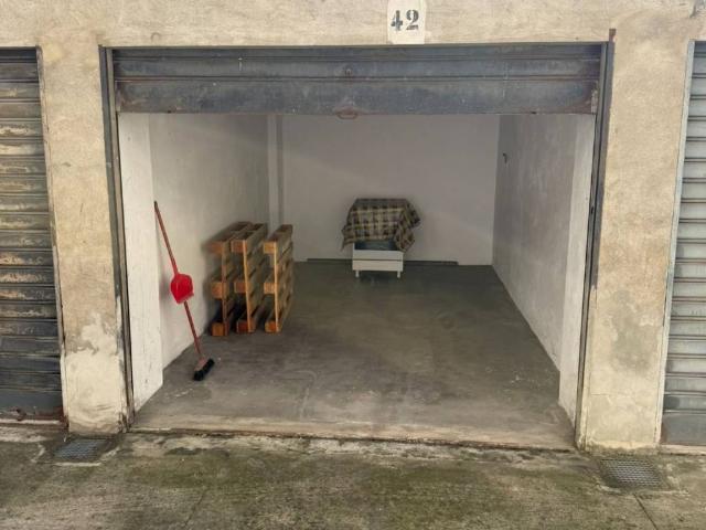 Box in vendita a Piemonte, Alessandria