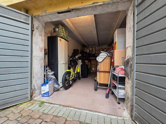 Box in vendita a Unione dei comuni Valli del Reno, Lavino e Samoggia, Casalecchio Di Reno