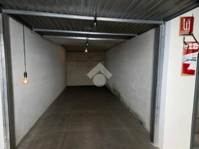 Box in vendita a Casalmaggiore, Lombardia