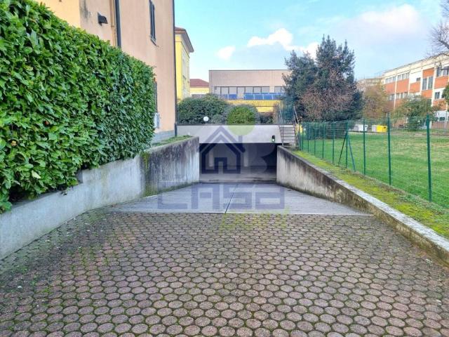 Box in vendita a Casalpusterlengo, Lombardia