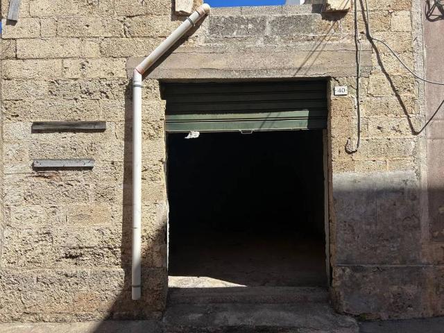 Box in vendita a Casarano, Lecce