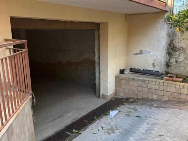 Box in vendita a Casavatore, Campania