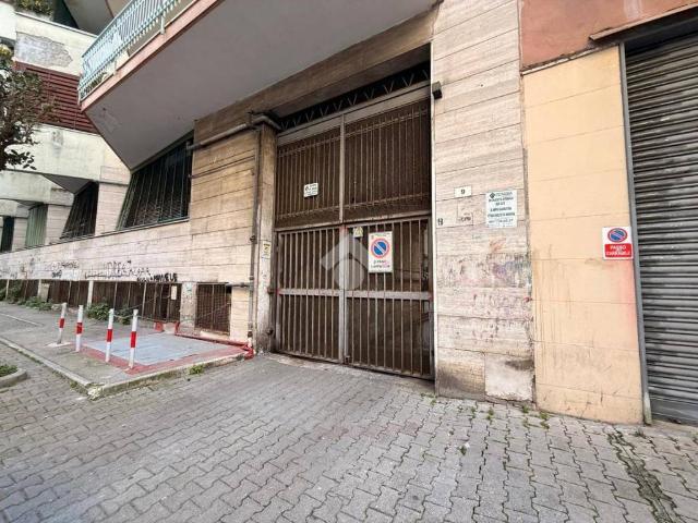 Box in vendita a Casavatore, Campania