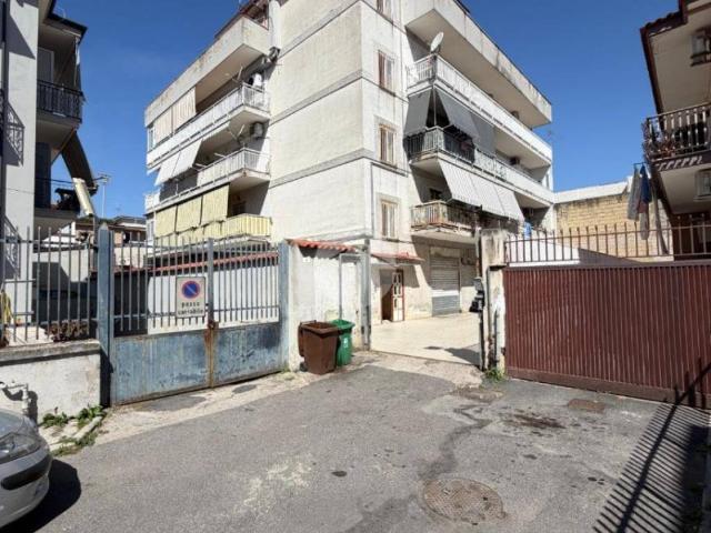 Box in vendita a Casavatore, Campania