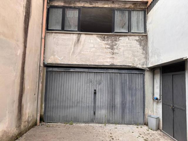 Box in vendita a San Benedetto, Caserta