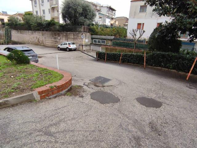 Box in vendita a San Benedetto, Caserta