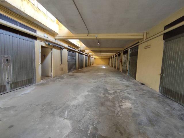 Box in vendita a Caserta