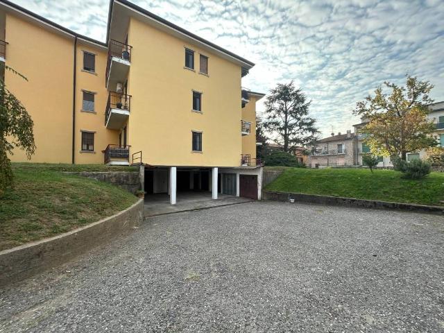 Box in vendita a Casirate d'Adda, Bergamo