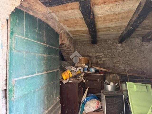 Box in vendita a Casperia, Rieti